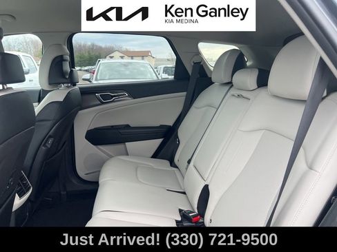 Certified 2023 Kia Sportage EX image 10