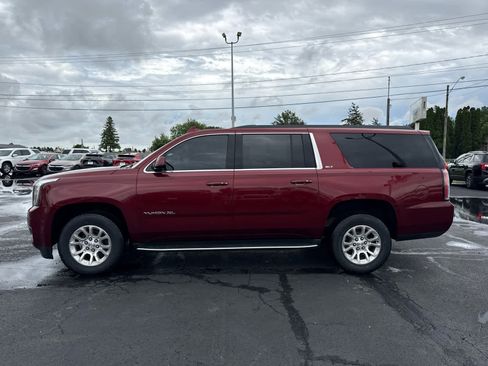 Certified 2019 GMC Yukon XL SLT AWD/4WD image 2
