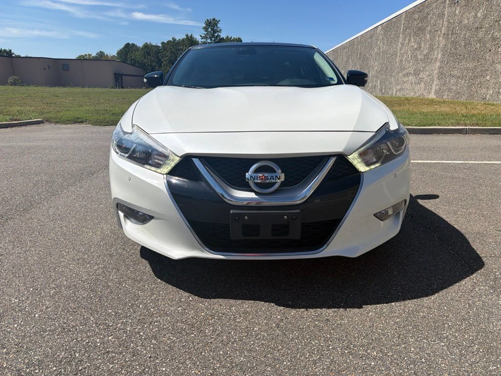 Used 2017 Nissan Maxima Platinum FWD image 2