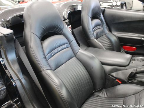 Used 2003 Chevrolet Corvette Convertible w/ Preferred Equipment Group1 image 33