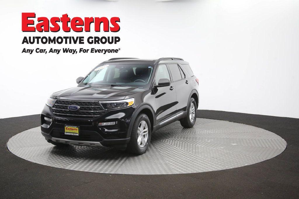 Used 2022 Ford Explorer XLT w/ Equipment Group 202A AWD/4WD image 51