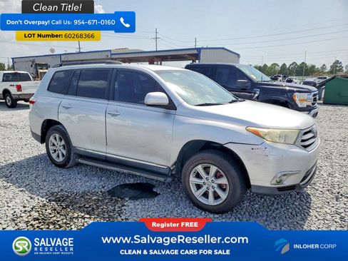 Used 2013 Toyota Highlander Plus FWD image 5
