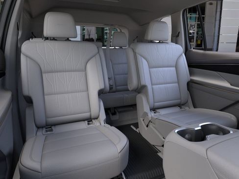 New 2026 Buick Enclave Avenir w/ Super Cruise Package AWD/4WD image 17