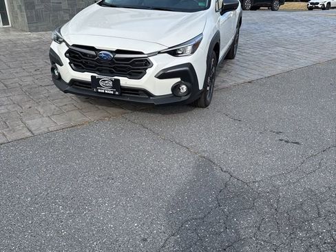 New 2025 Subaru Crosstrek 2.5i Limited w/ Crosstrek Mirror Package image 2