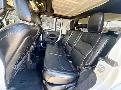 Used 2021 Jeep Wrangler Unlimited Rubicon 4xe image 27