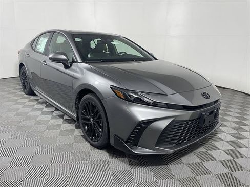 New 2026 Toyota Camry SE AWD/4WD image 2