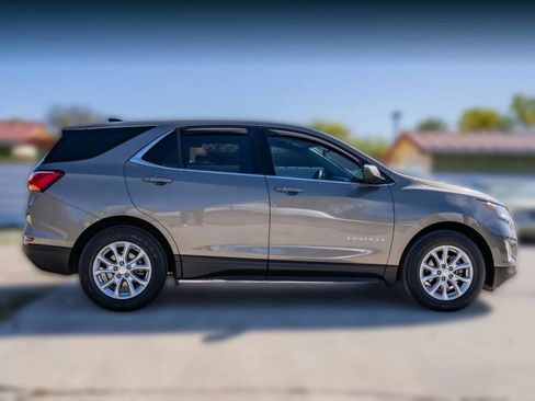 Used 2019 Chevrolet Equinox LT image 4