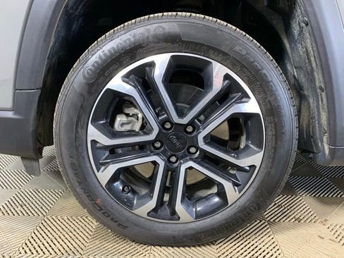 Used 2023 Jeep Compass Limited AWD/4WD image 30