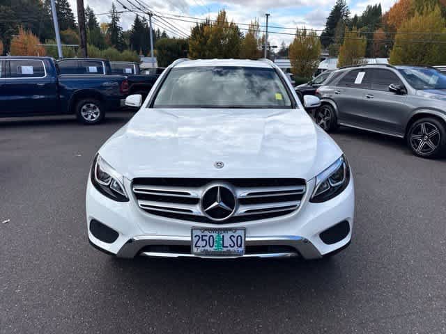 Used 2019 Mercedes-Benz GLC 300 4MATIC image 2