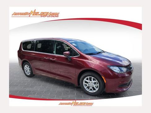 Used 2023 Chrysler Voyager LX FWD image 1