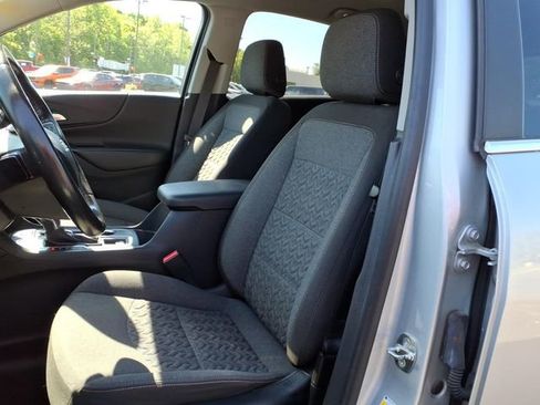 Used 2022 Chevrolet Equinox LT FWD image 12