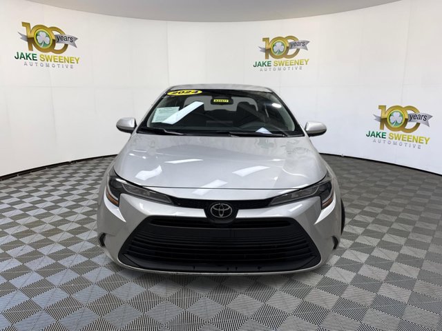 Used 2024 Toyota Corolla LE FWD image 3