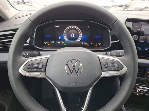 New 2026 Volkswagen Jetta SE image 10