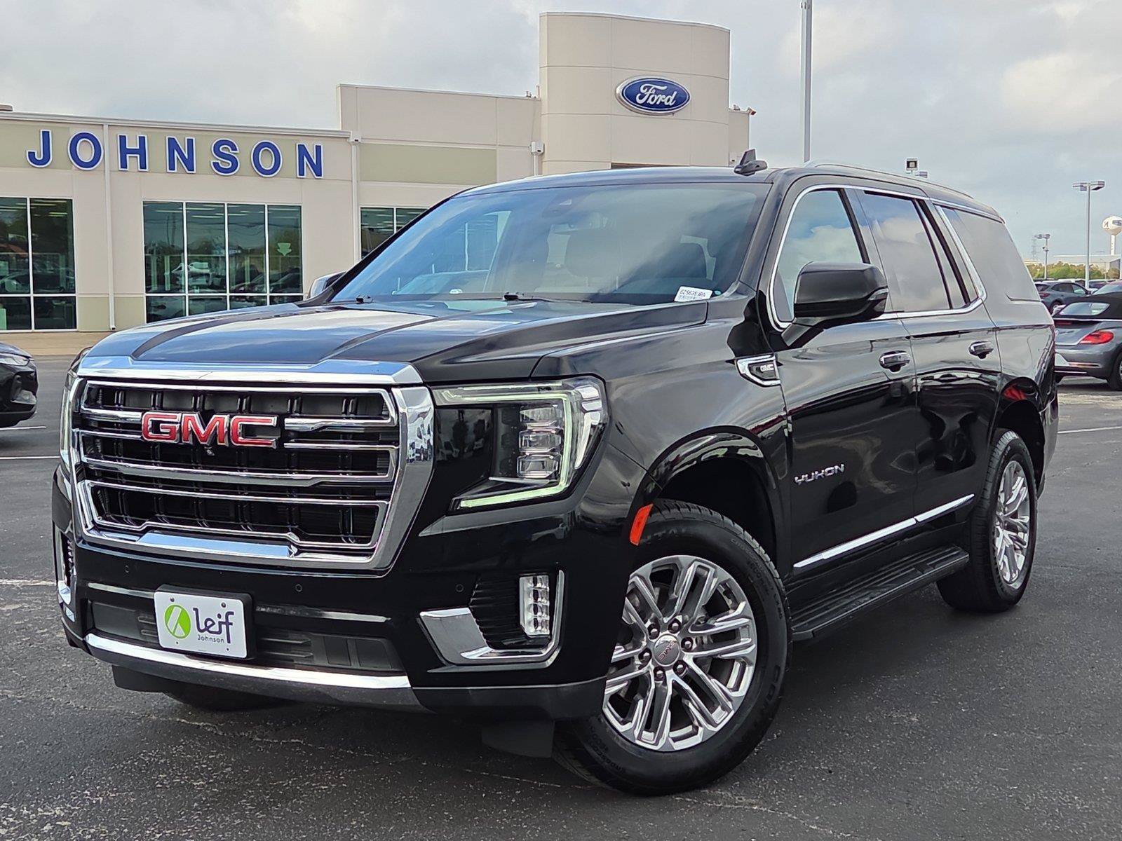 Used 2021 GMC Yukon SLT w/ SLT Premium Package AWD/4WD image 3