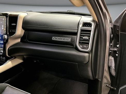 Used 2021 RAM 1500 Laramie AWD/4WD image 27