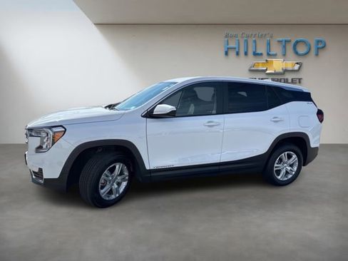Used 2024 GMC Terrain SLE image 13