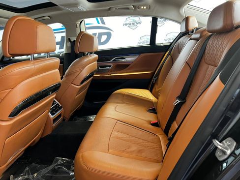 Used 2018 BMW 750i xDrive image 20
