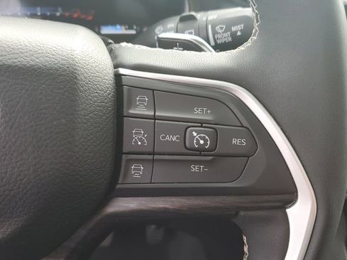 Used 2024 Jeep Grand Cherokee Limited 4xe AWD/4WD image 33