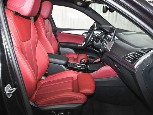 Used 2025 BMW X4 xDrive30i AWD/4WD image 56