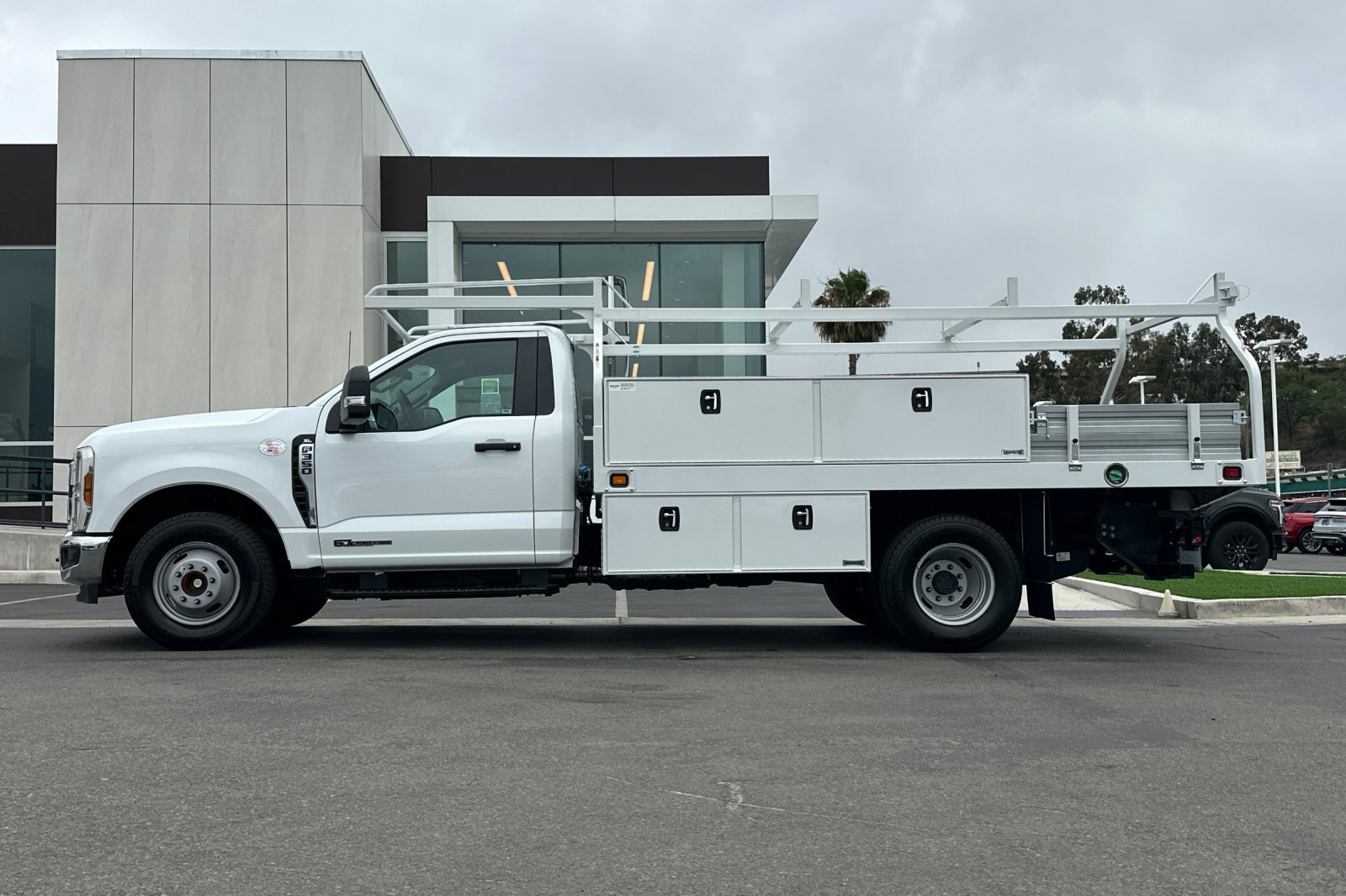 New 2025 Ford F350 XL w/ XL Chrome Package RWD image 6