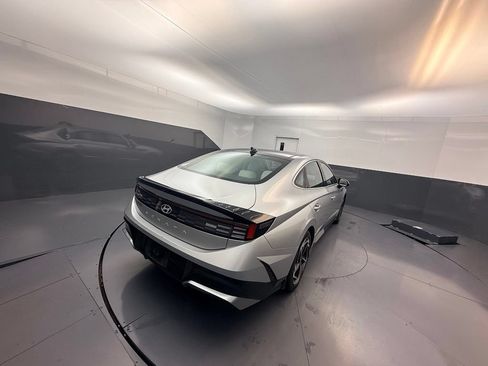 Certified 2025 Hyundai Sonata SEL FWD image 5