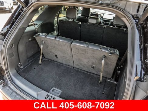 Used 2025 Ford Explorer ST-Line w/ ST-Line Street Pack AWD/4WD image 16