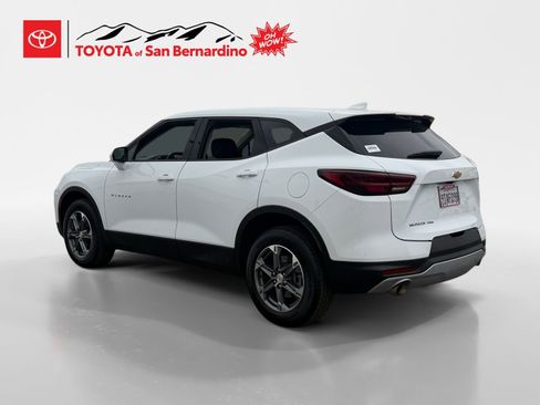 Used 2025 Chevrolet Blazer LT AWD/4WD image 3