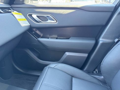 New 2026 Land Rover Range Rover Velar Dynamic SE image 24