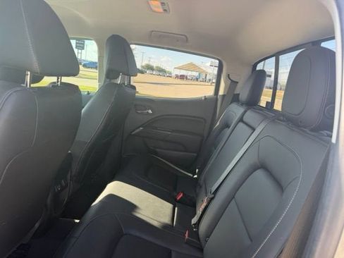 Used 2019 GMC Canyon SLT RWD image 10