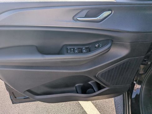 Certified 2024 Jeep Grand Cherokee Altitude AWD/4WD image 10