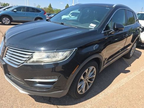Used 2017 Lincoln MKC Select w/ Select Plus Package AWD/4WD image 3