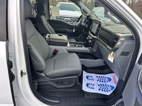 New 2025 Ford F150 XLT w/ Equipment Group 302A MID image 38