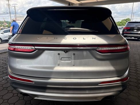 Used 2022 Lincoln Corsair AWD w/ Premium Package image 6