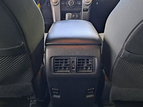 Used 2016 Toyota 4Runner SR5 image 29