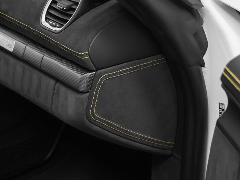 Certified 2025 Porsche 718 Boxster Spyder RS RWD image 45