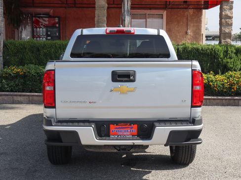 Used 2019 Chevrolet Colorado LT AWD/4WD image 7