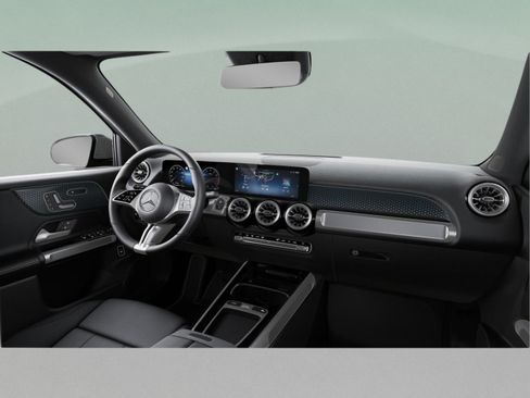 Used 2026 Mercedes-Benz GLB 250 image 42