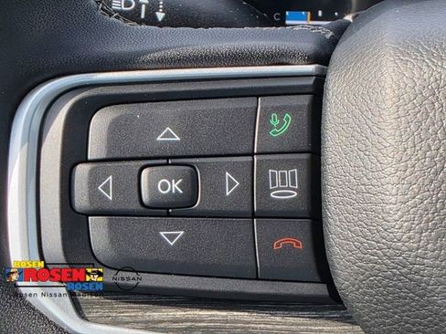 Used 2023 Jeep Wagoneer Series III w/ Preferred Equipment Group AWD/4WD image 12