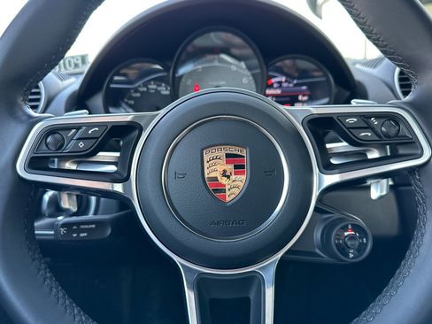 Used 2025 Porsche 718 Boxster S image 21