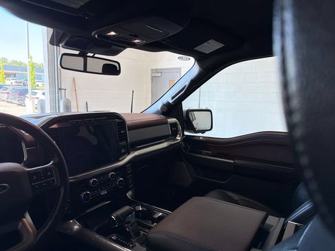 Used 2023 Ford F150 Lariat AWD/4WD image 32