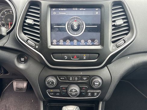 Used 2021 Jeep Cherokee Latitude Lux 80th Anniv w/ Quick Order Package 26U 80TH image 24