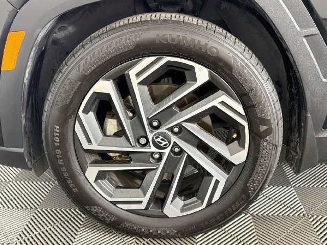 Used 2025 Hyundai Tucson Limited FWD image 38