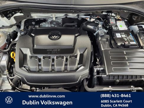 Used 2018 Volkswagen Tiguan SEL image 29