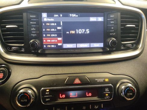 Used 2019 Kia Sorento SX AWD/4WD image 25