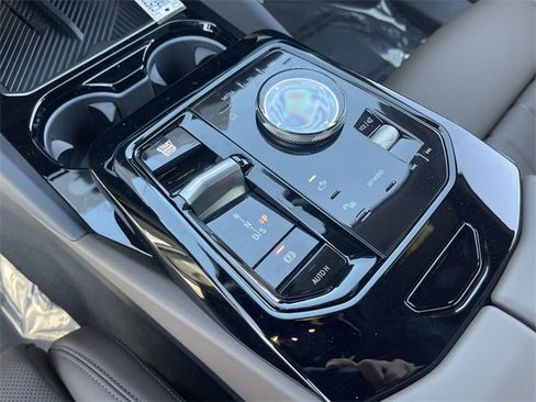 New 2025 BMW 530i image 23