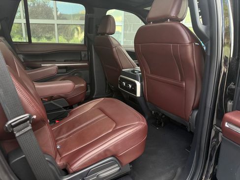 Used 2024 Ford Expedition Limited AWD/4WD image 43