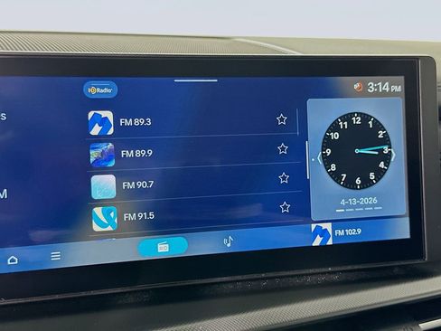 Used 2025 Hyundai Santa Fe SEL FWD image 29