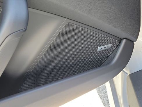 Certified 2025 Porsche 911 Carrera RWD image 26