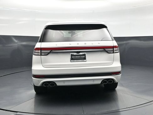 Used 2020 Lincoln Aviator Grand Touring w/ Elements Package Plus AWD/4WD image 27