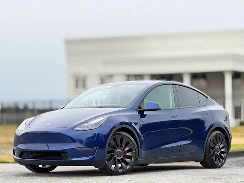 Used 2021 Tesla Model Y Performance image 1